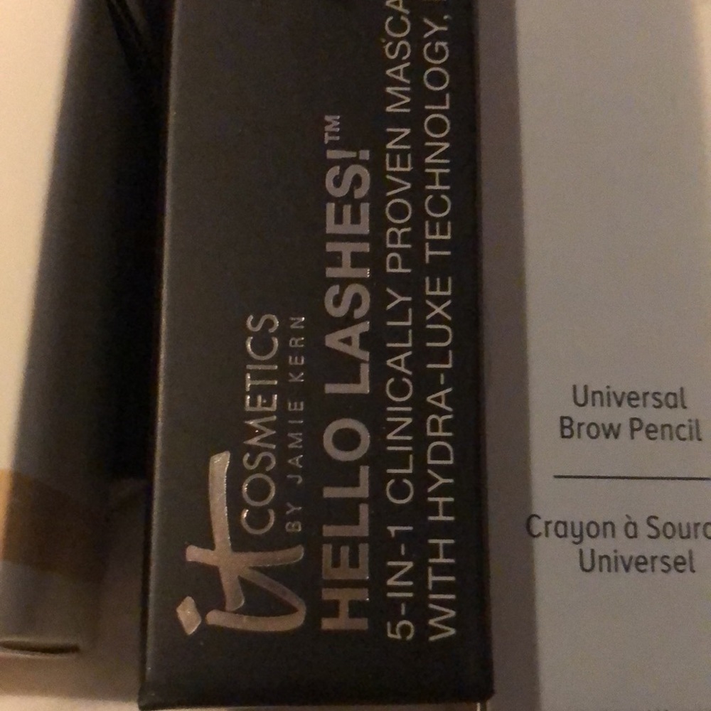 it cosmetics - Picture 4 of 5